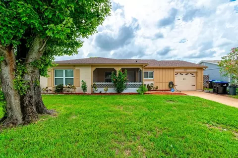 10301 La Guardia Ct, Orlando, FL 32821