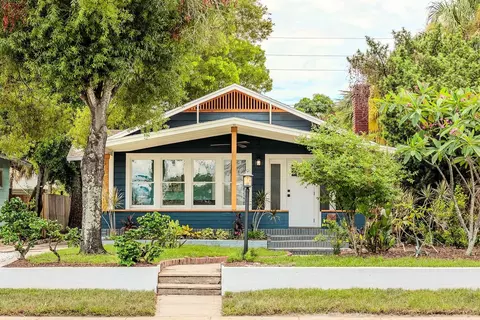 136 16th Ave SE, Saint Petersburg, FL 33701