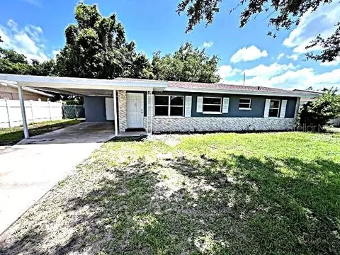 520 Avenue L SE, Winter Haven, FL 33880