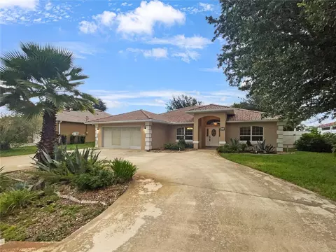 11 Fairchild Ln, Palm Coast, FL 32137