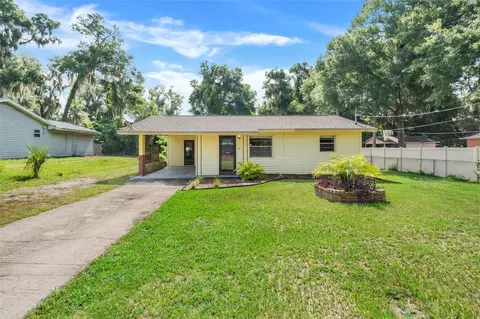 407 S Salisbury Ave, Deland, FL 32720