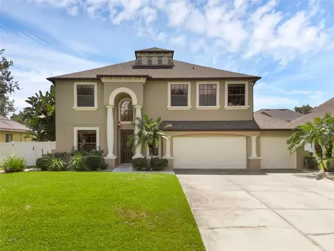805 Country Charm Cir, Oviedo, FL 32765