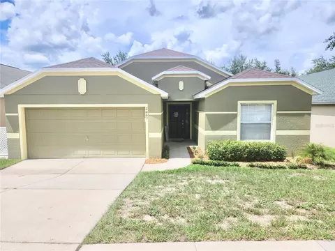 2063 Newtown Rd, Groveland, FL 34736