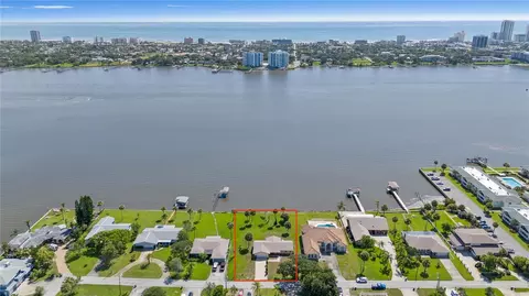 405 Silver Beach Dr, Daytona Beach, FL 32117