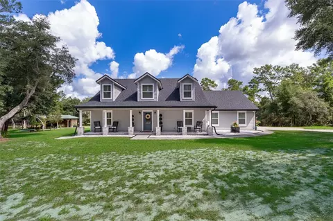 206 Woodridge Dr, Geneva, FL 32732