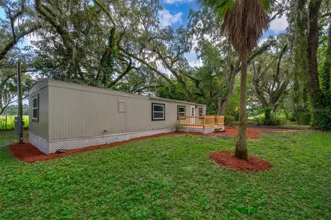 1104 SE 131st Rd, Webster, FL 33597