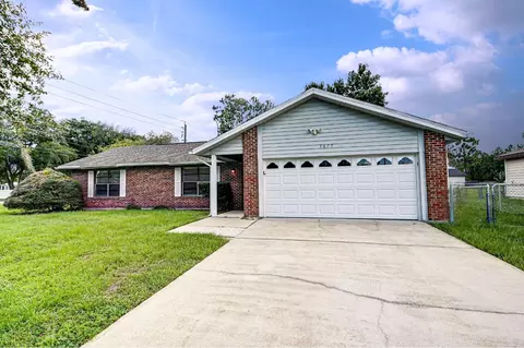 3677 Sunday Dr, Deltona, FL 32738