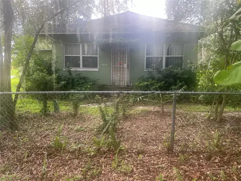 1001 W 8th St, Sanford, FL 32771