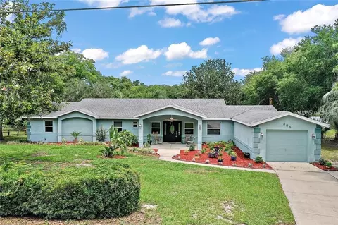 305 W Mirror Lake Dr, Fruitland Park, FL 34731
