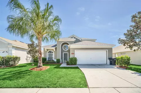 8118 Sun Palm Dr, Kissimmee, FL 34747