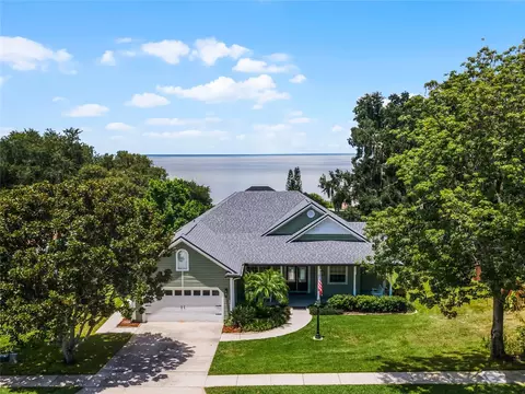 2 Oakland Pointe Cir, Oakland, FL 34760