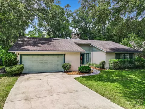 2742 Saratoga Rd, Deland, FL 32720
