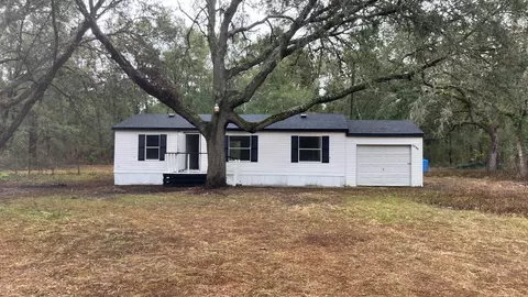 9910 NW 37th Ct, Branford, FL 32008