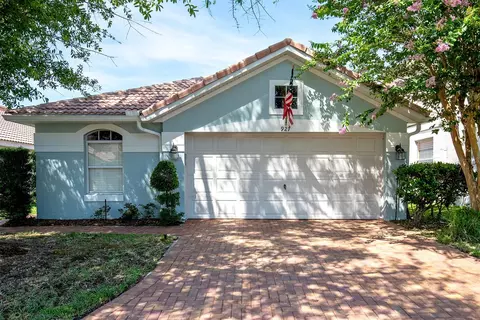 927 Torrey Pine Dr, Winter Springs, FL 32708