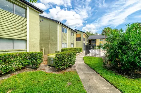 912 Lake Destiny Rd #D, Altamonte Springs, FL 32714