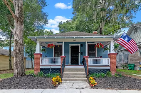 210 N Sans Souci Ave, Deland, FL 32720
