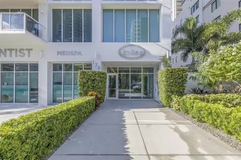 176 4th Ave NE #501, Saint Petersburg, FL 33701