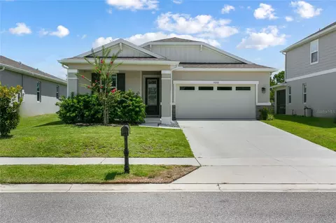 10205 Spring Lake Dr, Clermont, FL 34711