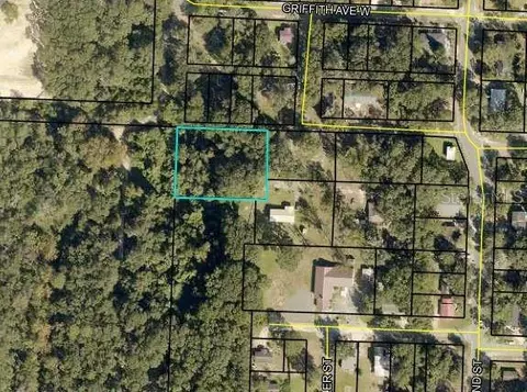 W Edney Avenue, Crestview, FL 32536