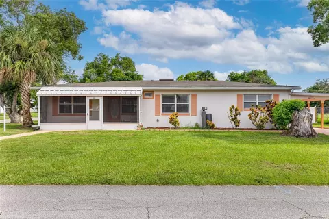 46 Narcissus Dr, Debary, FL 32713