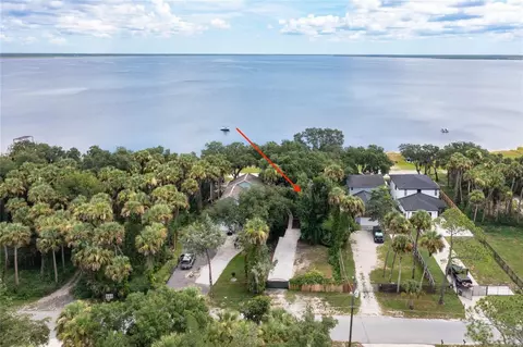 2462 Fort Lane Rd, Geneva, FL 32732