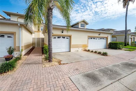 17335 Chateau Pine Way, Clermont, FL 34711