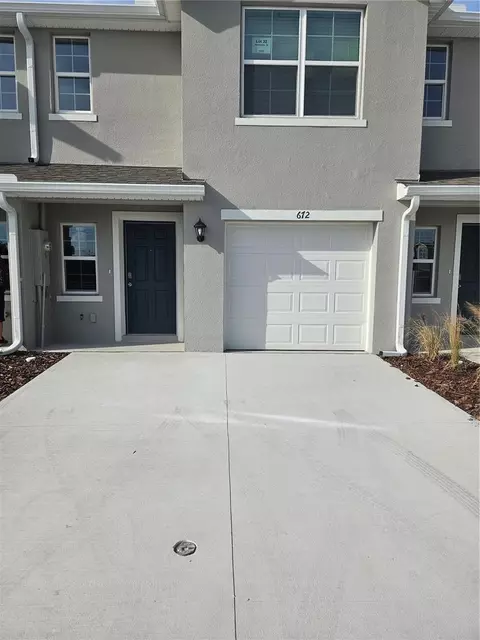 672 Moscato Dr, Holly Hill, FL 32117