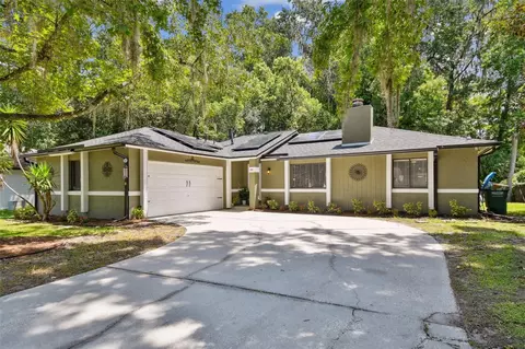 235 Holiday Ln, Winter Springs, FL 32708