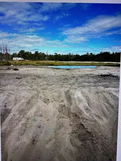 Fisher Loop, Ocklawaha, FL 32179