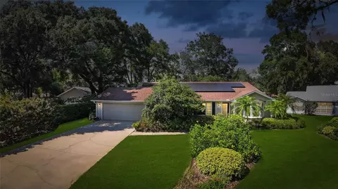 659 Clark Ct, Mount Dora, FL 32757