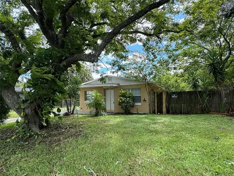 207 S Ulysses Dr, Apopka, FL 32703