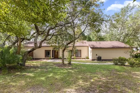 73 Pine Forest Dr, Haines City, FL 33844