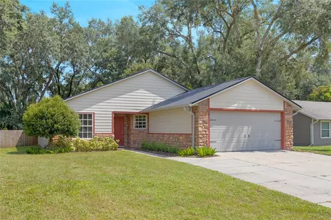129 E 10th St, Chuluota, FL 32766