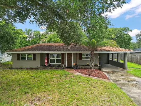 1175 Holly Dr, Mount Dora, FL 32757
