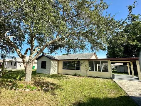 413 Poinciana Dr E, Melbourne, FL 32935