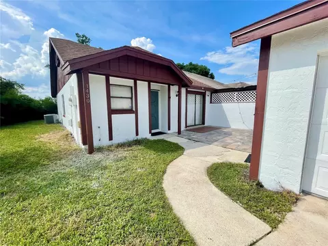 1430 Easton St, Orlando, FL 32825