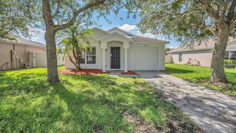 5094 Luna Negra Dr, Orlando, FL 32811