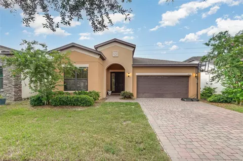 9192 Chandler Dr, Groveland, FL 34736