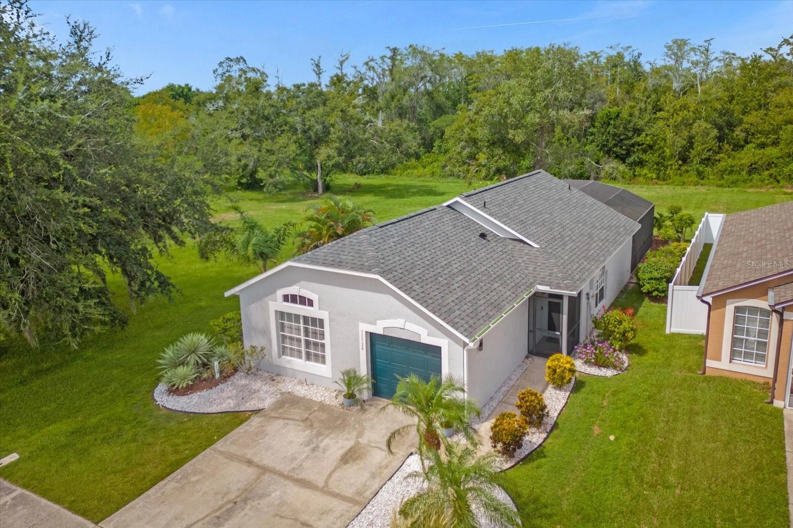 11528 Purple Lilac Cir  