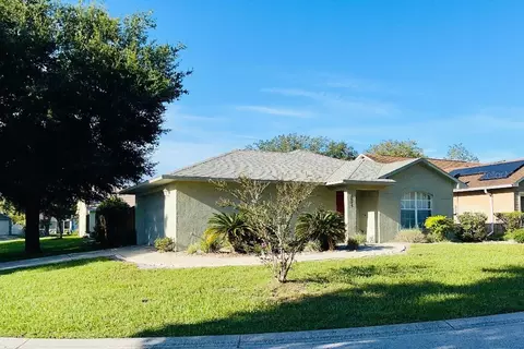 2686 Winchester Cir, Eustis, FL 32726