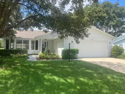 26141 Newcombe Cir, Leesburg, FL 34748