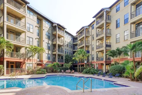 911 N Orange Ave #242, Orlando, FL 32801