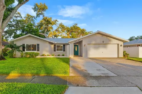 6450 Woodland Blvd N, Pinellas Park, FL 33781