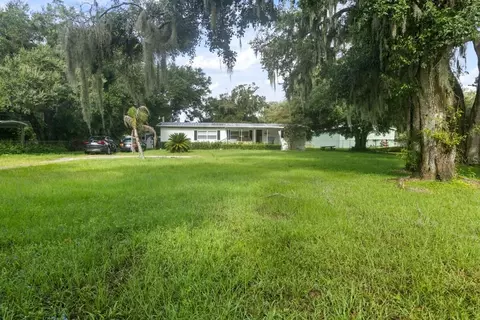 6009 Woodhaven Dr, Lakeland, FL 33811