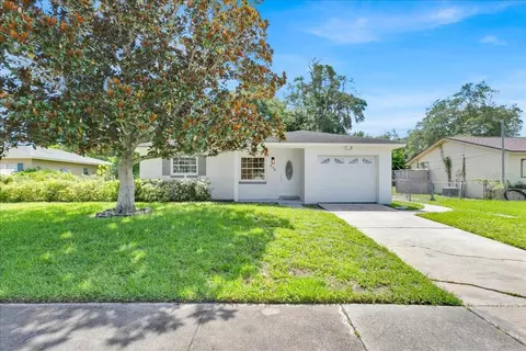 872 Darwin Dr, Altamonte Springs, FL 32701