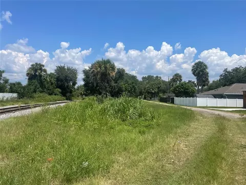 808 W 11th St, Sanford, FL 32771