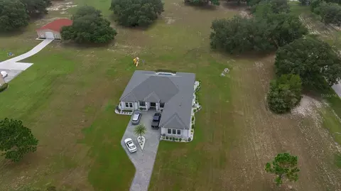 5800 Club Dr, Groveland, FL 34736