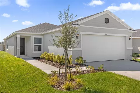 726 Chesnut Ln, Auburndale, FL 33823