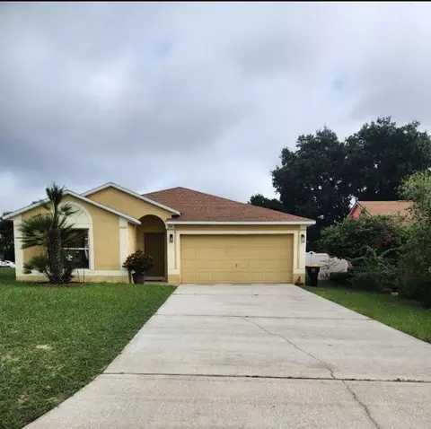 108 Heavenwood Ct, Davenport, FL 33837