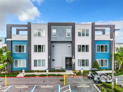 7740 Sandy Ridge Dr #100, Reunion, FL 34747